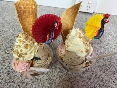 Coolas Icecreamery