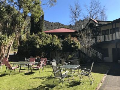Halls Gap Tavern