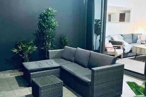 Brisbane Break Panoramic River Views - BnB Coast 2 Coast