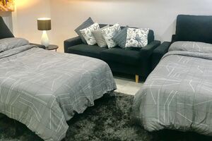 Sherrard Spacious Family Place Black Hill Ballarat Victoria - BnB Coast 2 Coast