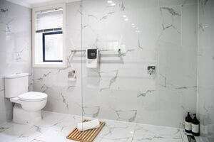 Sherrard Spacious Family Place Black Hill Ballarat Victoria - BnB Coast 2 Coast